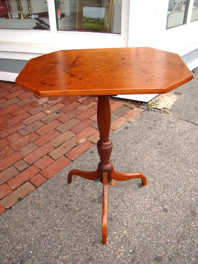 An early 19th century New England Maple Candlestand circa 1820 — image 2